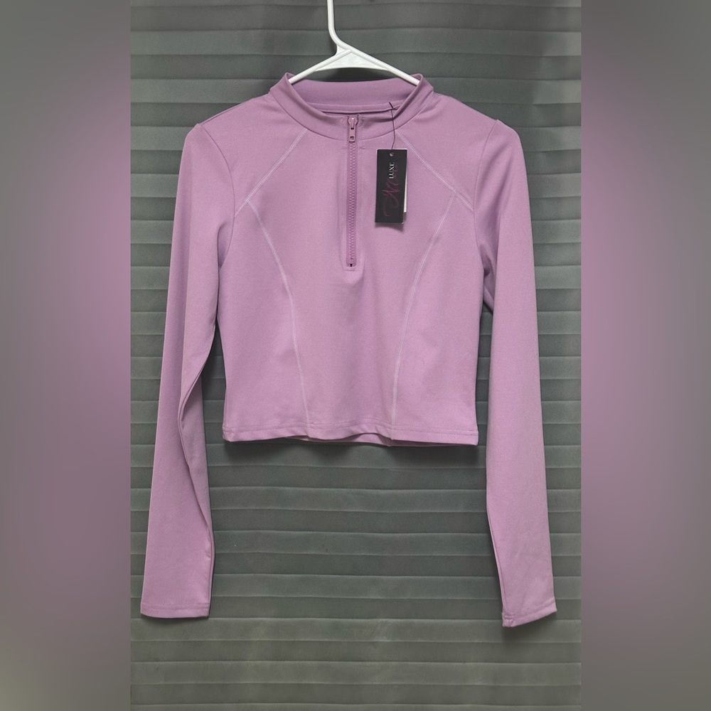 Allure Luxe Piping Top size Large color purple